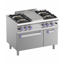 Cuisinière 4 feux sur four gaz